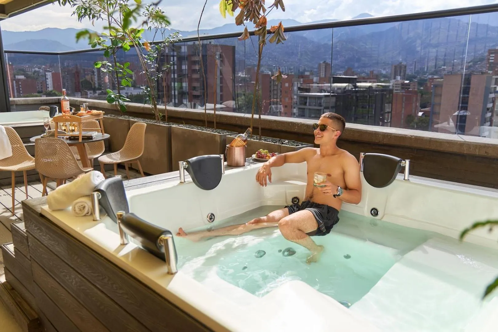 Charming Stadio Retreat Rosa Negra Aparta-Suite Medellín Colombie